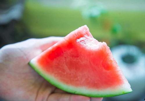 快乐网红吃瓜图片高清,快乐氛围满满，高清美图来袭！